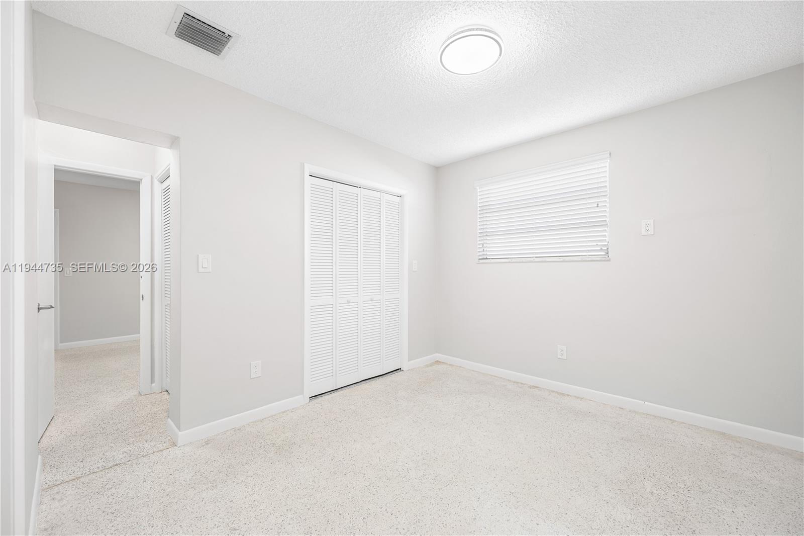 3855 Southwest 87th Place Miami, FL 33165 - Photo 13 of 27