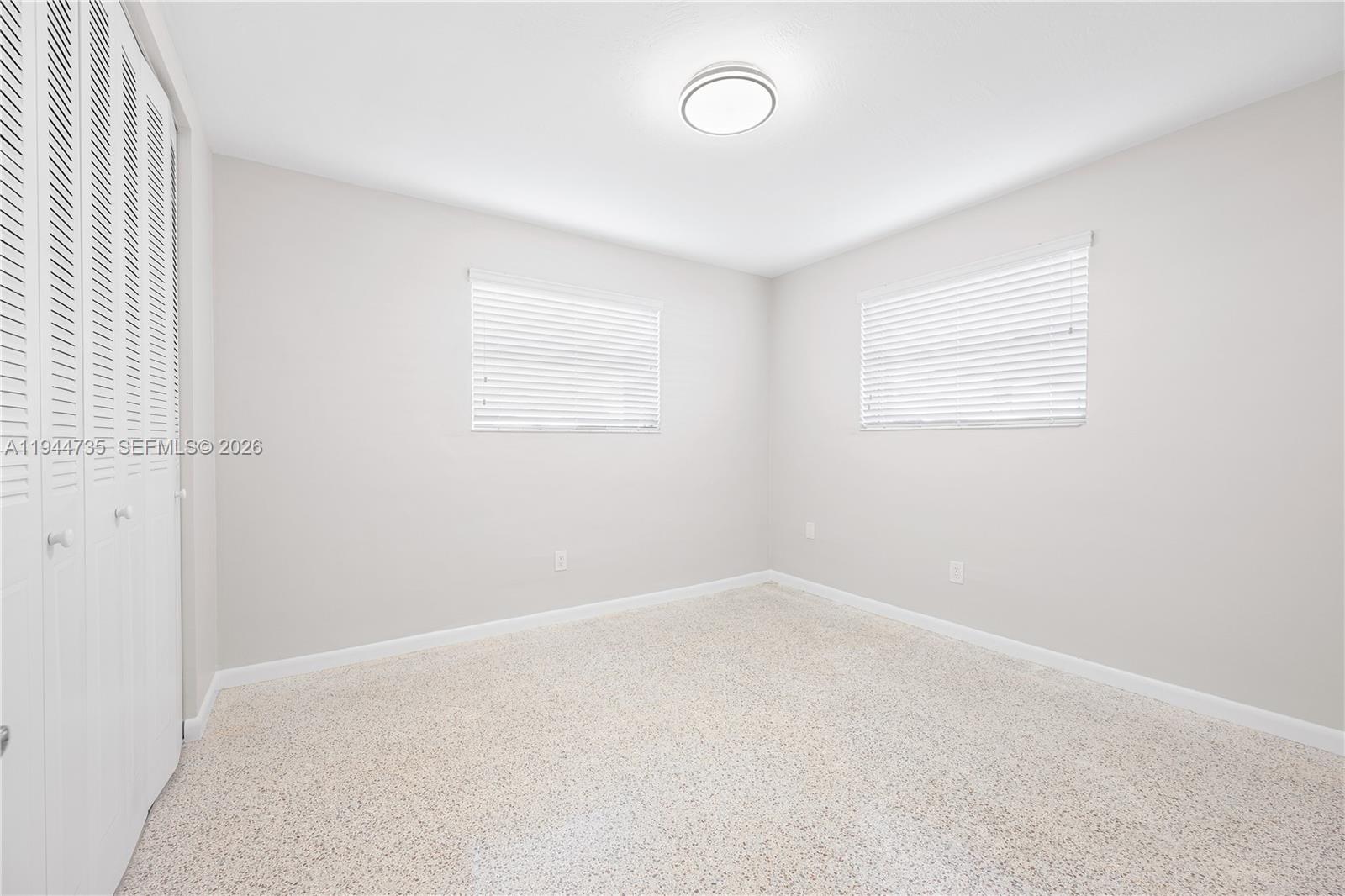 3855 Southwest 87th Place Miami, FL 33165 - Photo 15 of 27