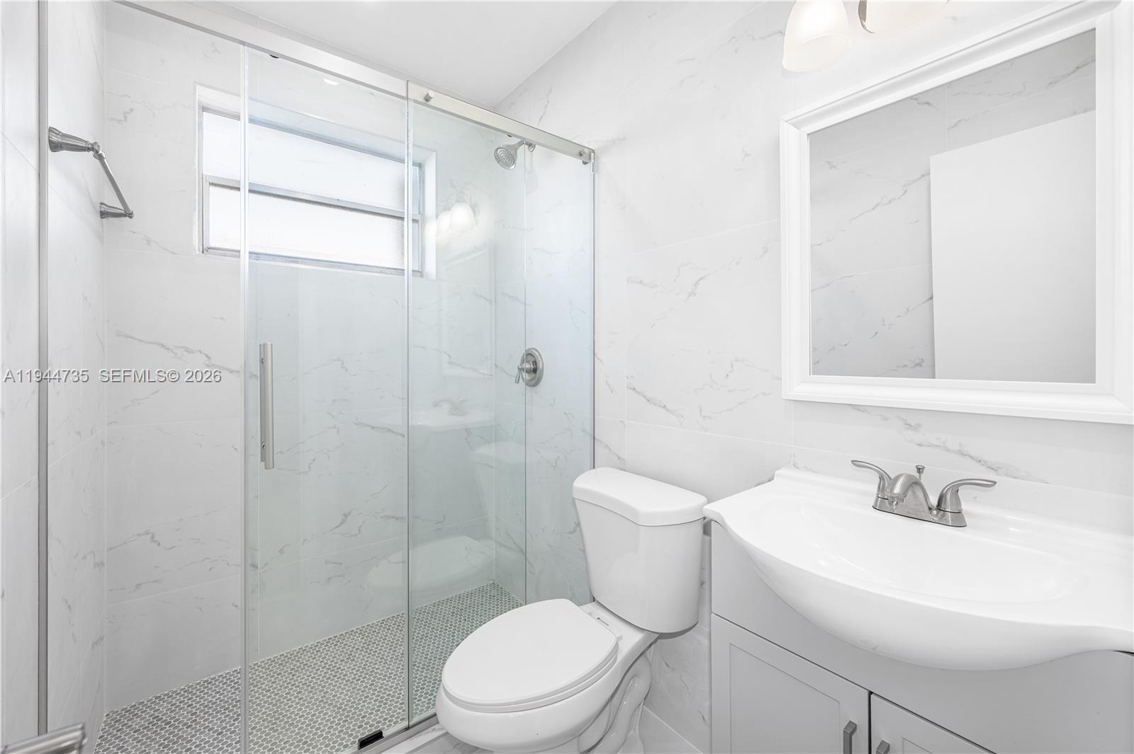 3855 Southwest 87th Place Miami, FL 33165 - Photo 19 of 27