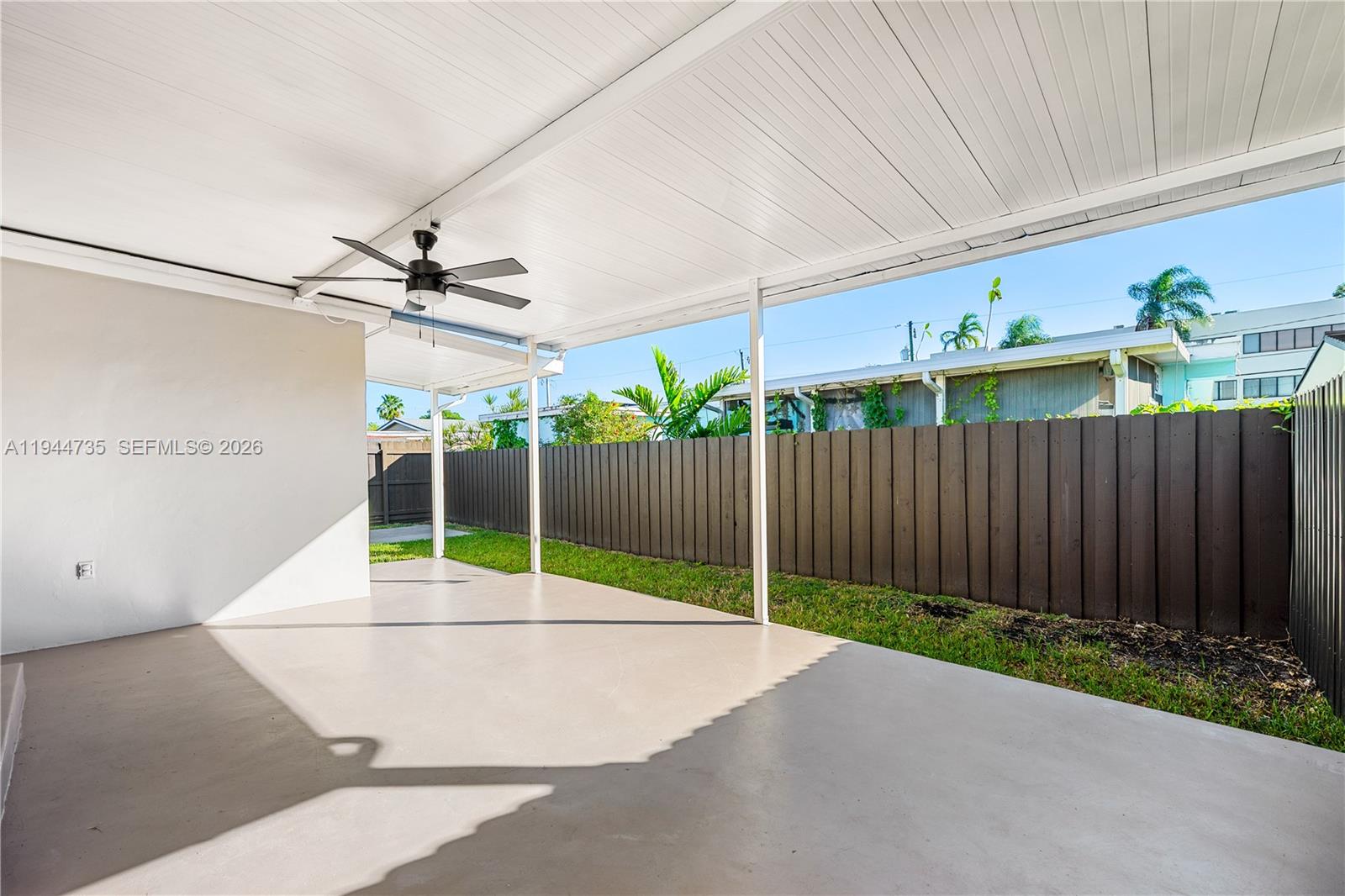 3855 Southwest 87th Place Miami, FL 33165 - Photo 22 of 27