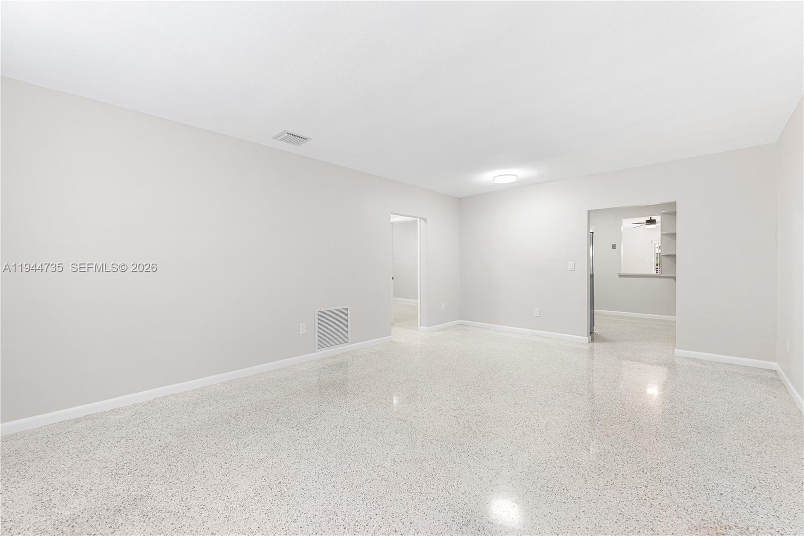 3855 Southwest 87th Place Miami, FL 33165 - Photo 4 of 27