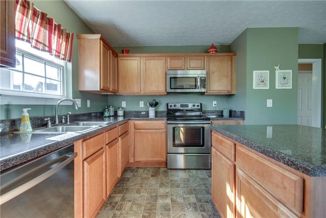 1898 Portway Road Spring Hill, TN 37174 - Photo 13 of 20 This is really a fantastic kitchen.