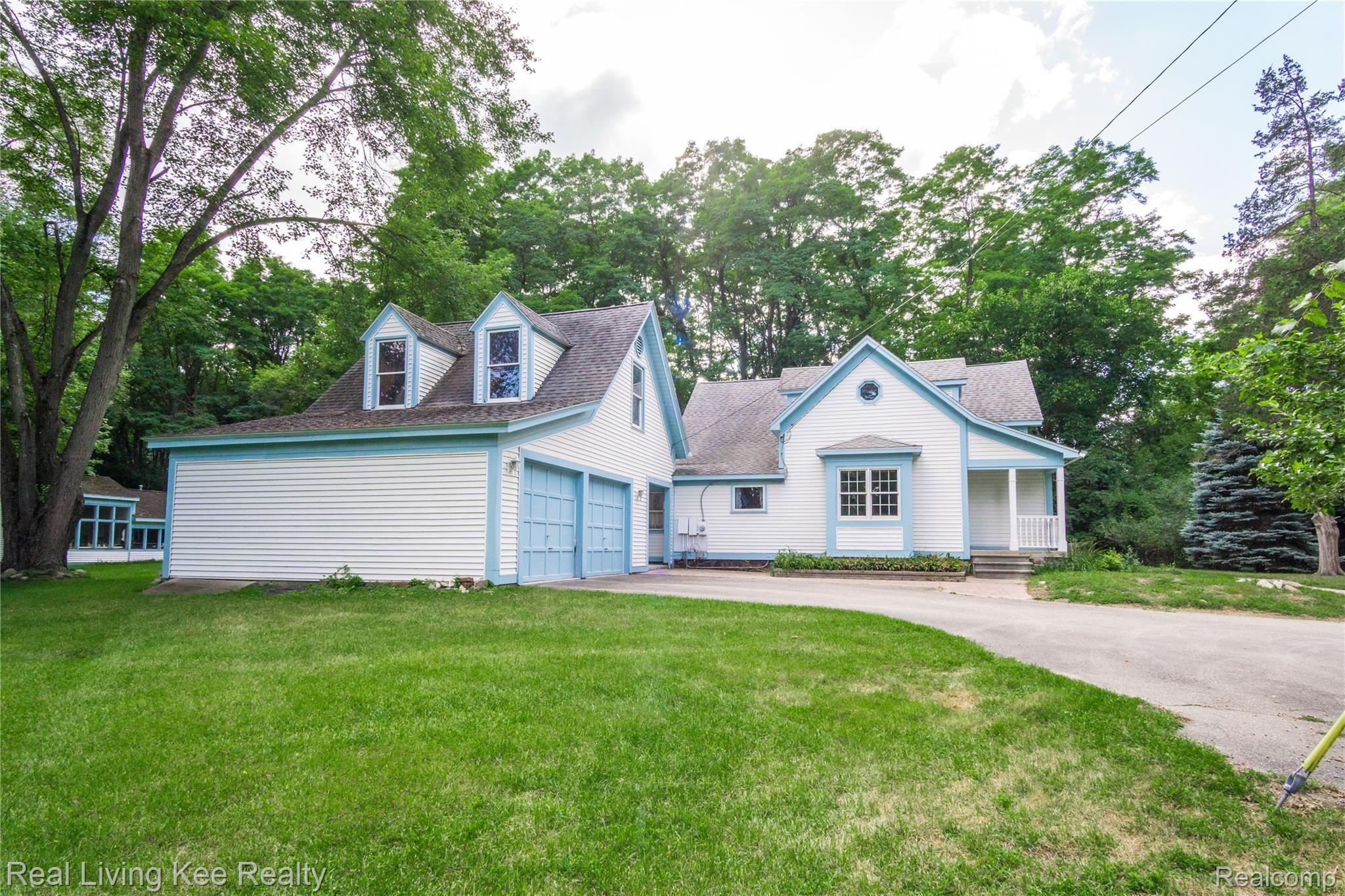 2550 28 Mile Road Rochester, MI 48306 - Photo 41 of 69 Exteriors (2 of 24).jpg