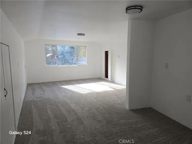 $429,000 | 39210 North Shore Drive, Fawnskin, CA 92333