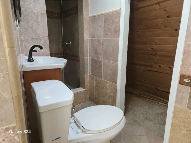 $429,000 | 39210 North Shore Drive, Fawnskin, CA 92333