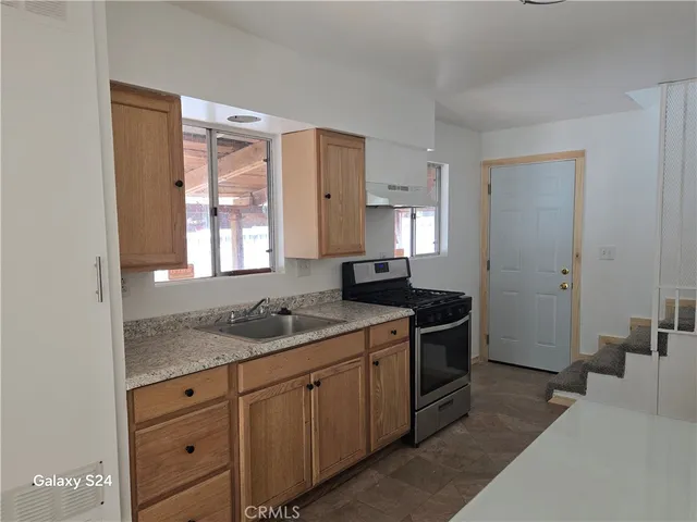 $429,000 | 39210 North Shore Drive, Fawnskin, CA 92333