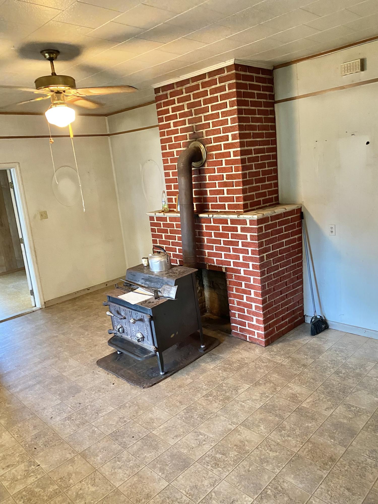 990 Bulldog Road Trade, TN 37691 - Photo 7 of 16 IMG_1436