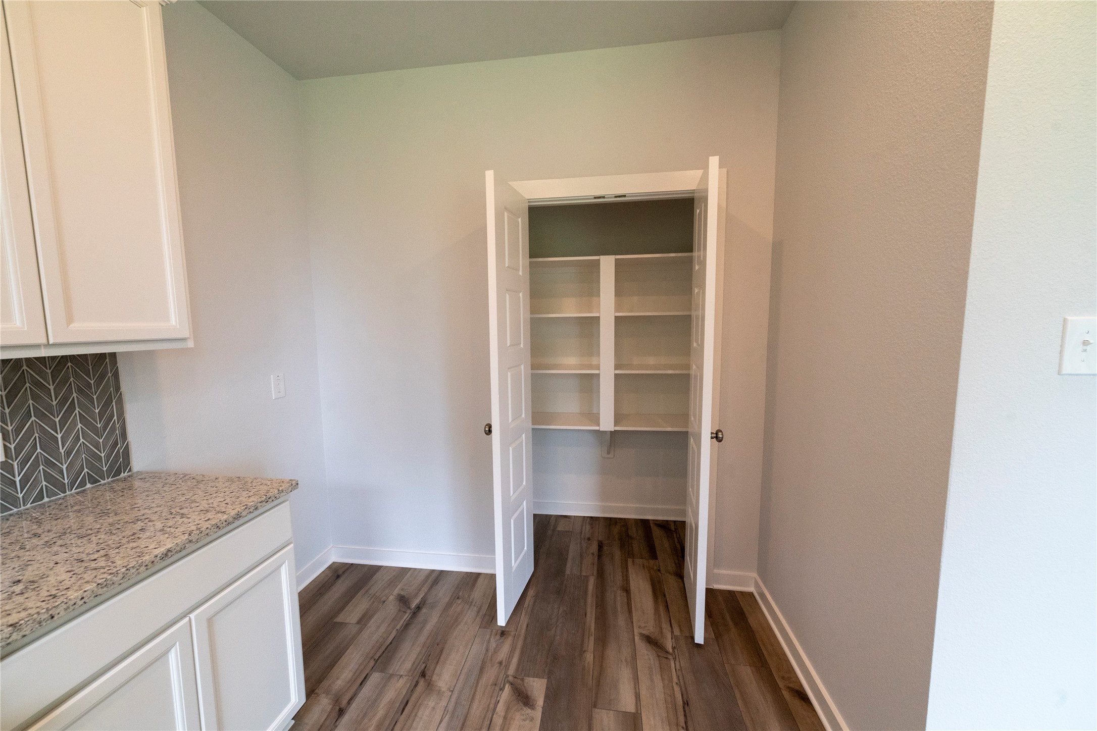 3709 Violet Lane Huntsville, TX 77340 - Photo 10 of 30
