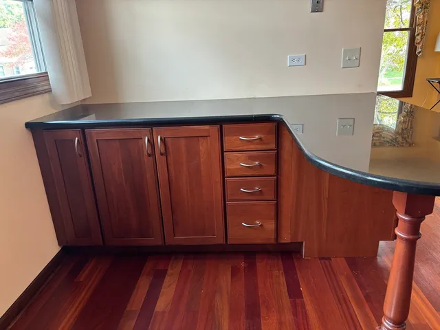 $619,000 | 4950 Tarrington Drive, Hoffman Estates, IL 60010