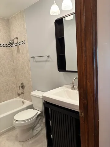 $619,000 | 4950 Tarrington Drive, Hoffman Estates, IL 60010