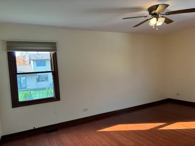 $619,000 | 4950 Tarrington Drive, Hoffman Estates, IL 60010