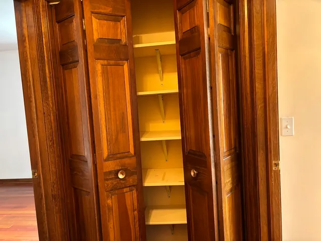 $619,000 | 4950 Tarrington Drive, Hoffman Estates, IL 60010