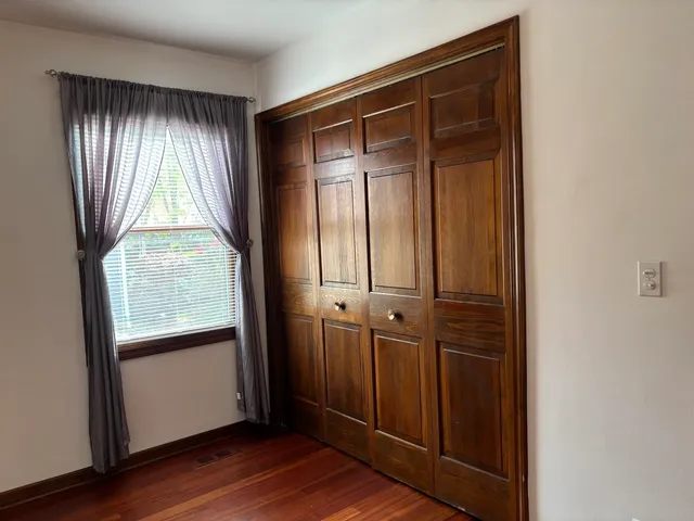 $619,000 | 4950 Tarrington Drive, Hoffman Estates, IL 60010