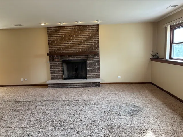 $619,000 | 4950 Tarrington Drive, Hoffman Estates, IL 60010