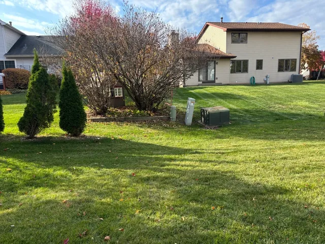 $619,000 | 4950 Tarrington Drive, Hoffman Estates, IL 60010