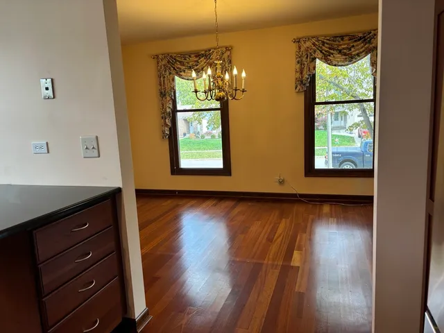 $619,000 | 4950 Tarrington Drive, Hoffman Estates, IL 60010