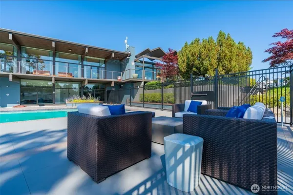 $169,900 | 18054 36th Avenue South, Unit 386, SeaTac, WA 98188