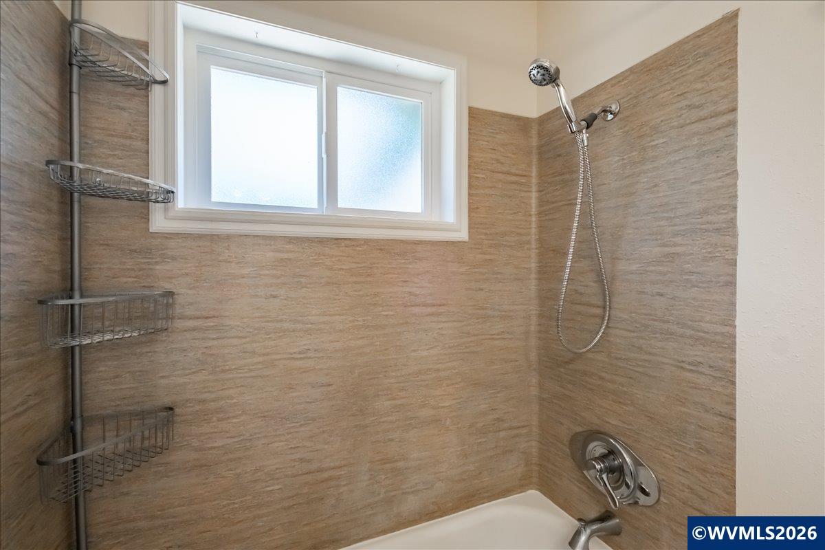 1012 South Water Street Silverton, OR 97381 - Photo 23 of 46