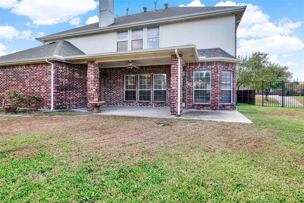 $570,000 | 333 Green Acres Drive, Murphy, TX 75094