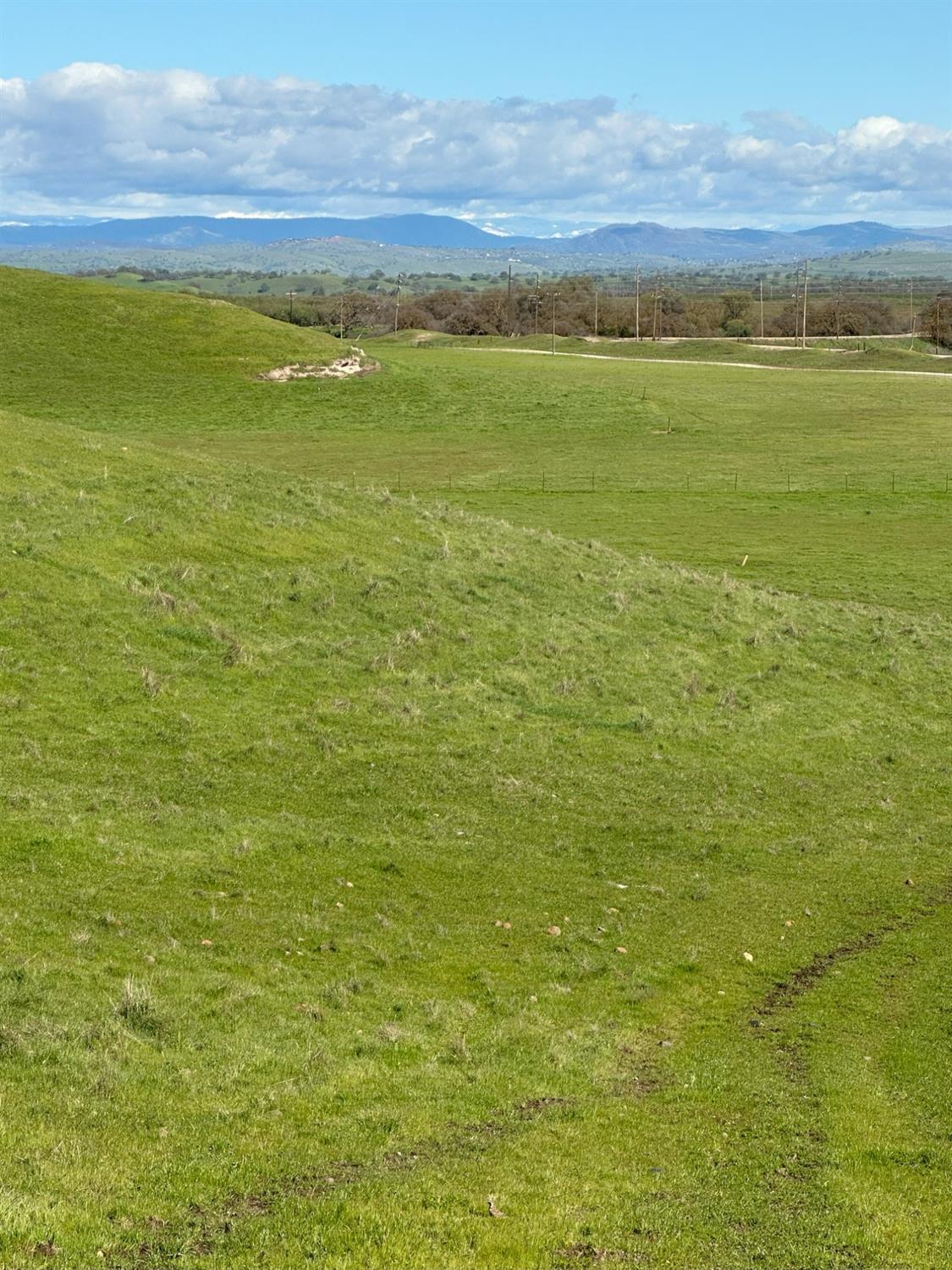 1100 Crabtree Road Waterford, CA 95386 - Photo 22 of 73 a view of an ocean