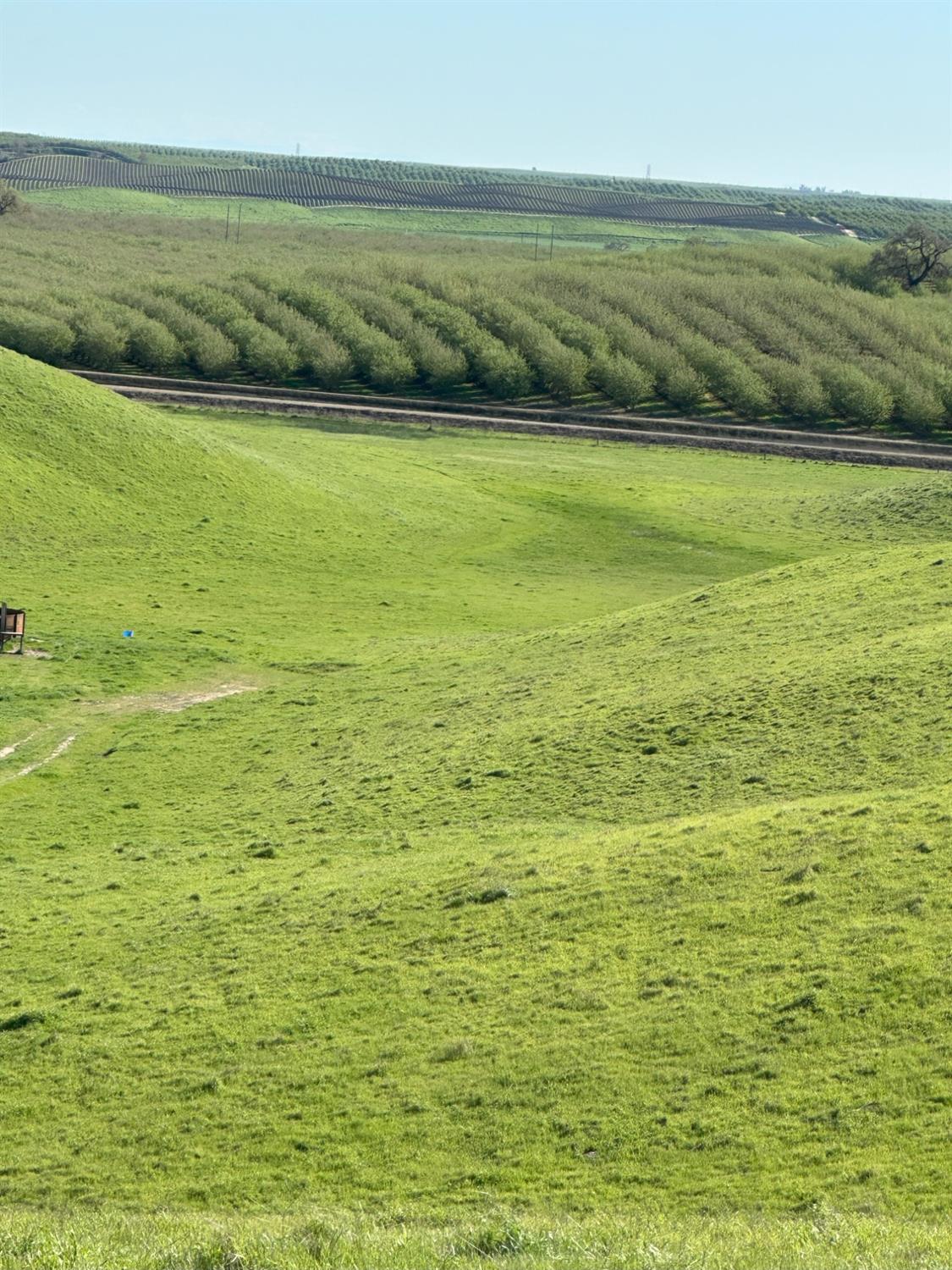 1100 Crabtree Road Waterford, CA 95386 - Photo 59 of 73 a view of an ocean from a beach