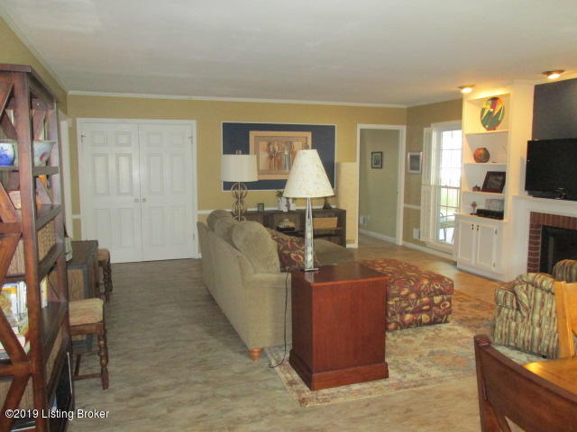 4611 Fox Run Road Louisville, KY 40207 - Photo 28 of 61 IMG_3752