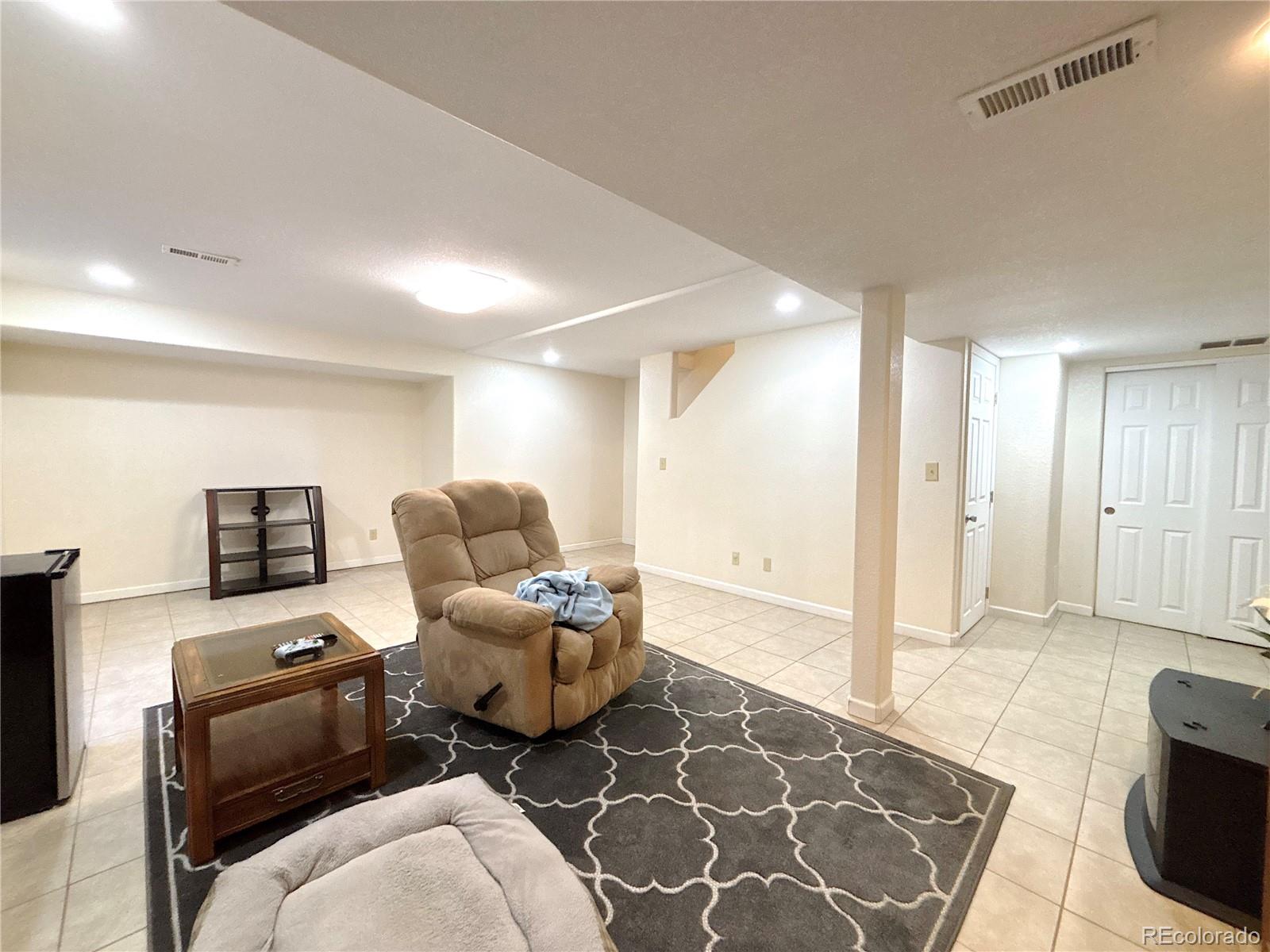 2835 South Tower Way Aurora, CO 80013 - Photo 25 of 33