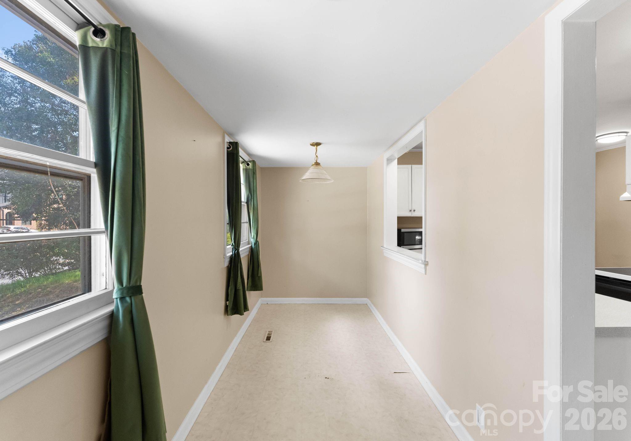 1136 East Woodlawn Road Charlotte, NC 28209 - Photo 14 of 47