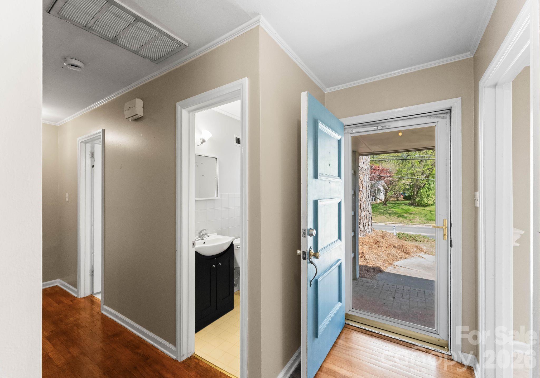 1136 East Woodlawn Road Charlotte, NC 28209 - Photo 37 of 47 a view of a bathroom