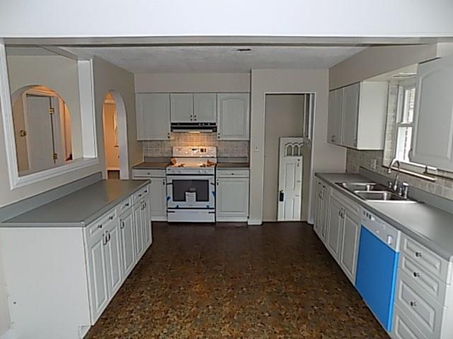 109 Evans Road Zelienople, PA 16063 - Photo 4 of 18 Gallery Image 4