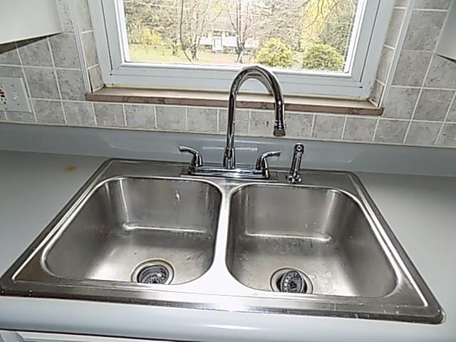 109 Evans Road Zelienople, PA 16063 - Photo 6 of 18 Gallery Image 6