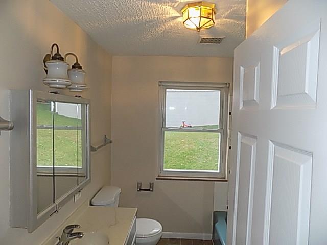 109 Evans Road Zelienople, PA 16063 - Photo 8 of 18 Gallery Image 8