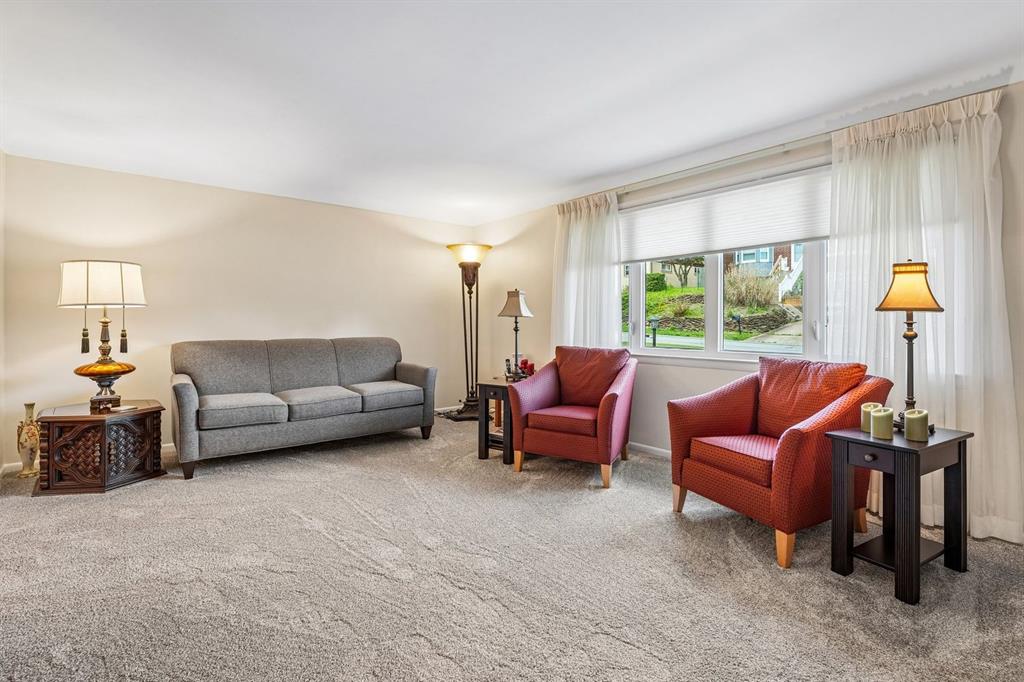 3749 Margate Road Pittsburgh, PA 15221 - Photo 7 of 33 Gallery Image 7