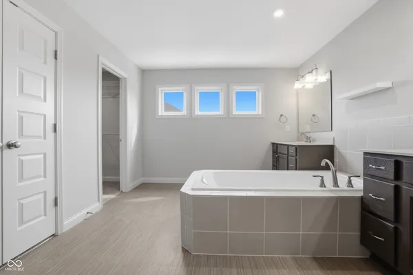 $775,000 | 14598 Meadow Bend Drive, Fishers, IN 46037