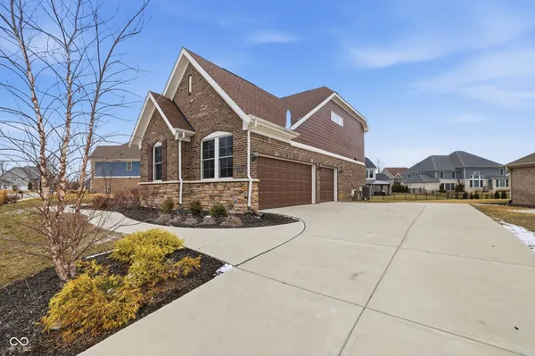 $775,000 | 14598 Meadow Bend Drive, Fishers, IN 46037