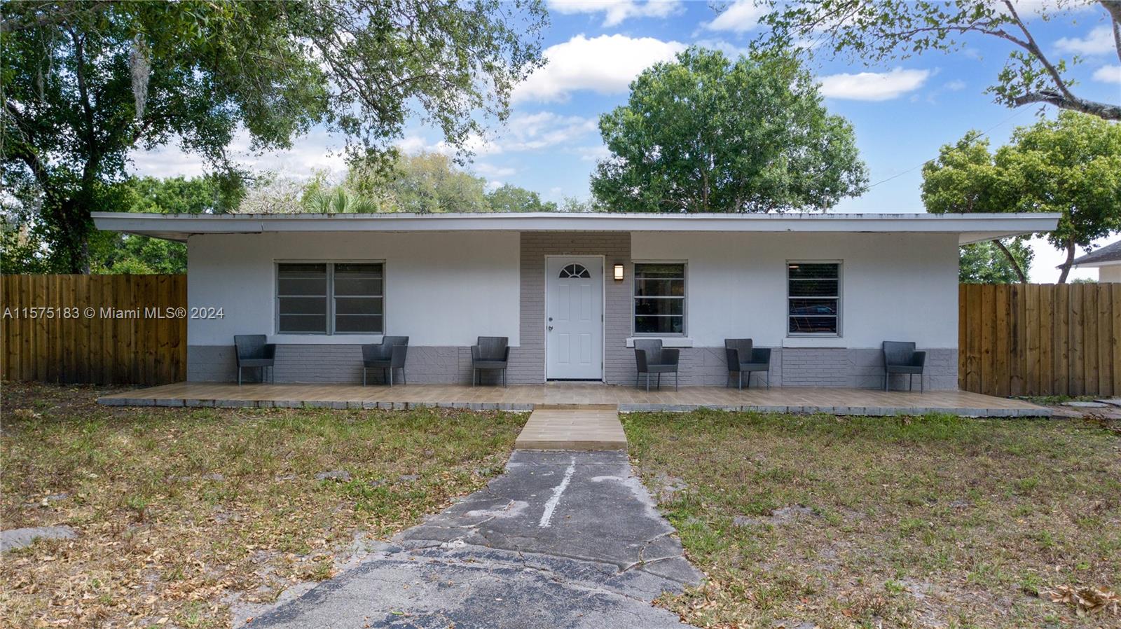 5536 Altman Road Fort Pierce, FL 34981 - Photo 10 of 33 Gallery Image 10