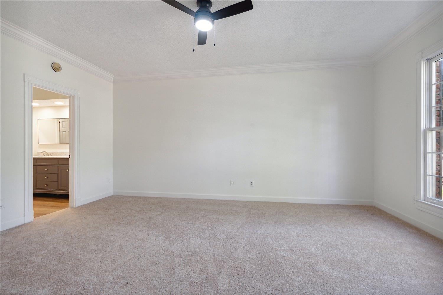 7215 Plantation Circle Germantown, TN 38138 - Photo 17 of 30 an empty room with a window