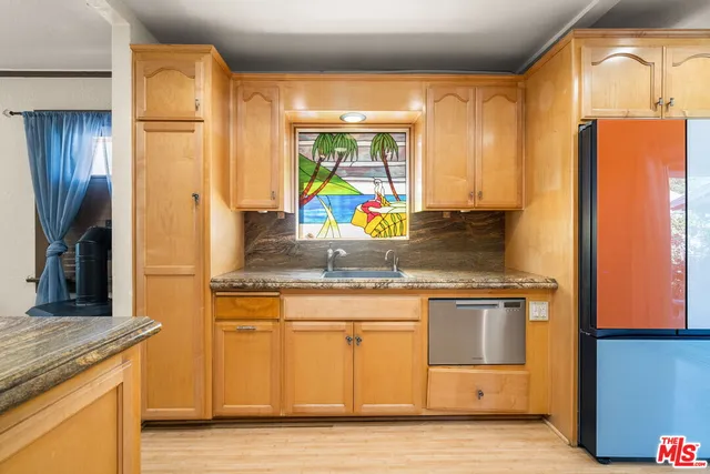 $795,000 | 3605 Cerritos Avenue, Long Beach, CA 90807