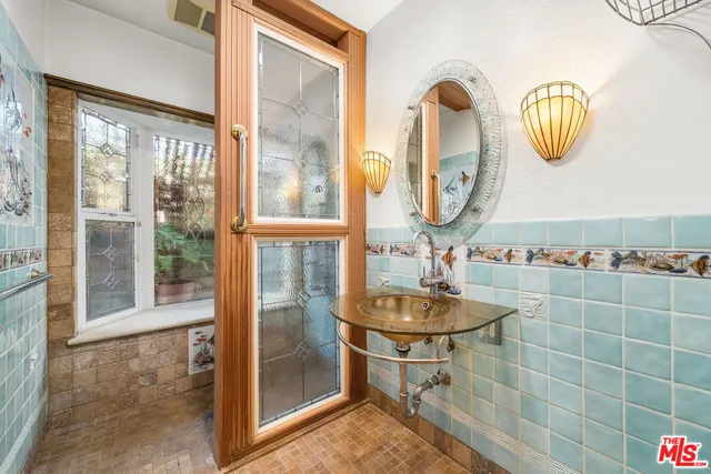 $795,000 | 3605 Cerritos Avenue, Long Beach, CA 90807