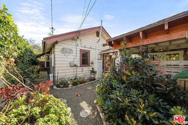 $795,000 | 3605 Cerritos Avenue, Long Beach, CA 90807