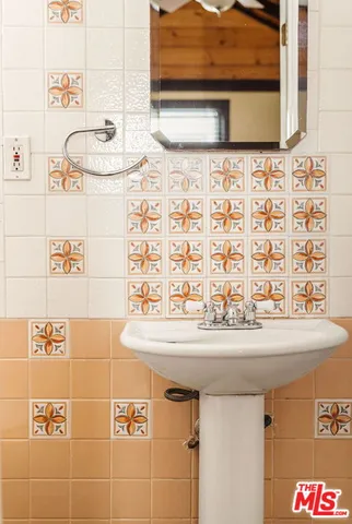 $795,000 | 3605 Cerritos Avenue, Long Beach, CA 90807