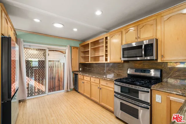 $795,000 | 3605 Cerritos Avenue, Long Beach, CA 90807