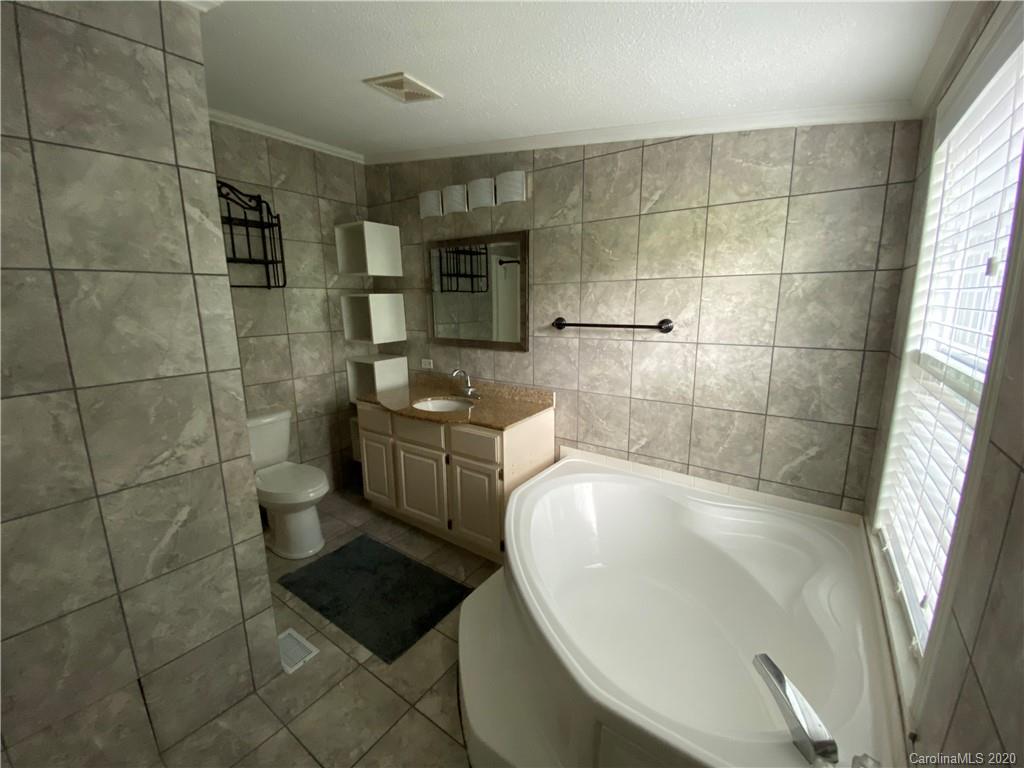 1107 Bee Tree Road Swannanoa, NC 28778 - Photo 20 of 25 Gallery Image 20