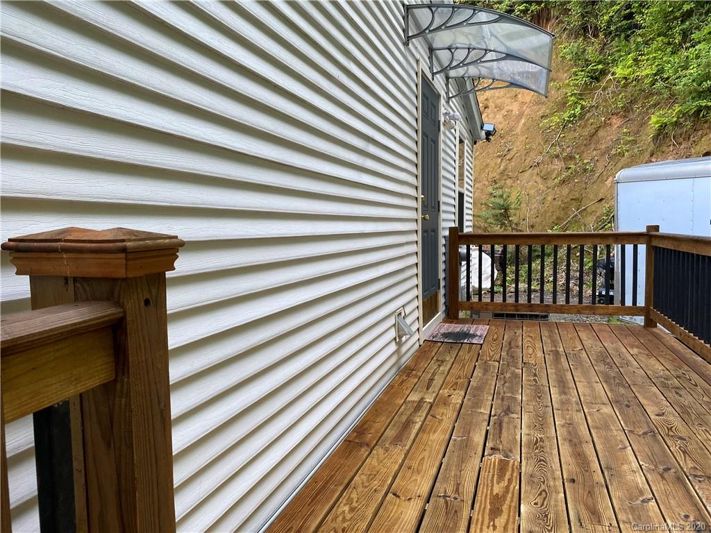 1107 Bee Tree Road Swannanoa, NC 28778 - Photo 3 of 25 Gallery Image 3