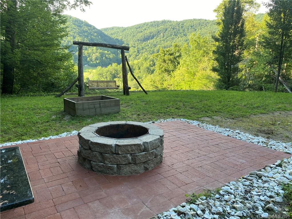 1107 Bee Tree Road Swannanoa, NC 28778 - Photo 24 of 25 Gallery Image 24