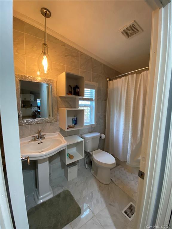 1107 Bee Tree Road Swannanoa, NC 28778 - Photo 6 of 25 Gallery Image 6