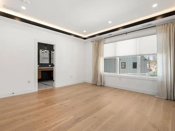 $6,495 | 114 Church Street, Unit 2, Waltham, MA 02452