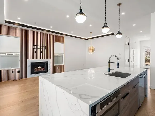 $6,495 | 114 Church Street, Unit 2, Waltham, MA 02452