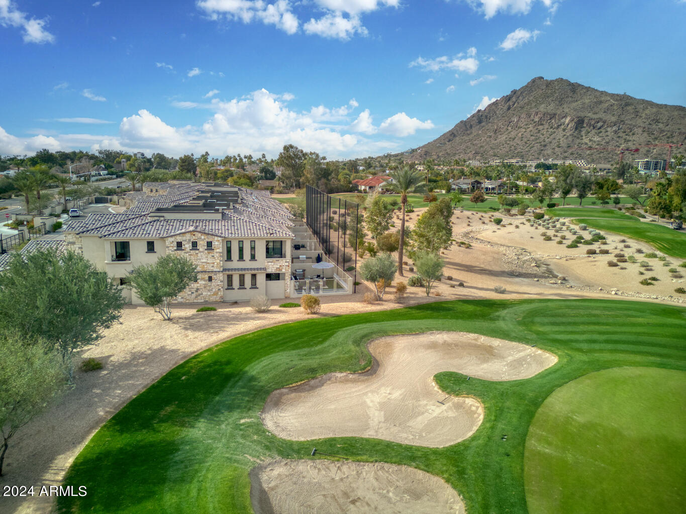 Camelback & Golf Course Views