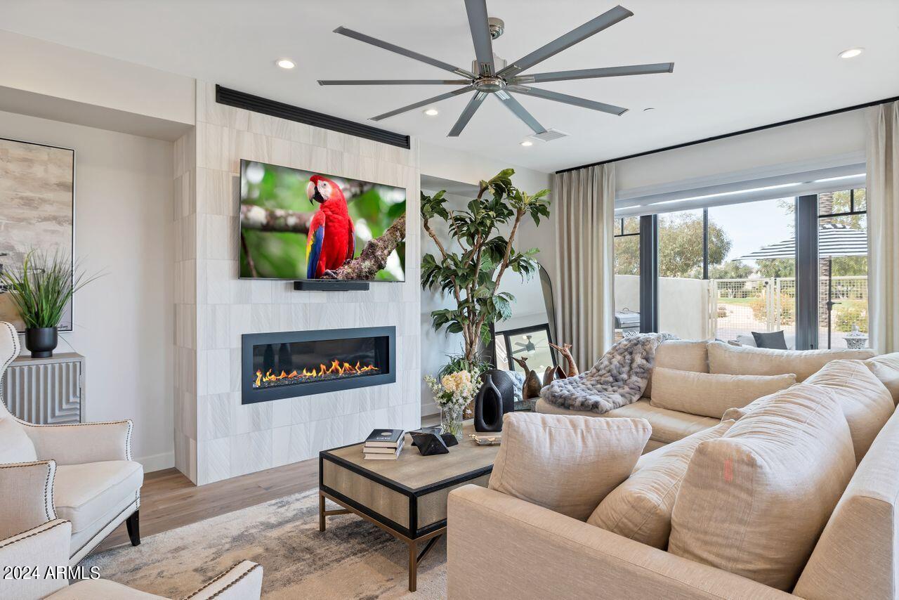 6500 East Camelback Road, Unit 1012 Scottsdale, AZ 85251 - Photo 5 of 45 Great Room